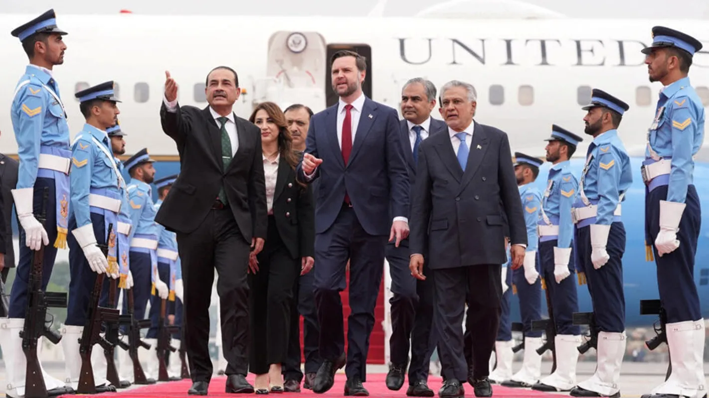 Phái đoàn Mỹ đã tới Pakistan - Ảnh Reuters