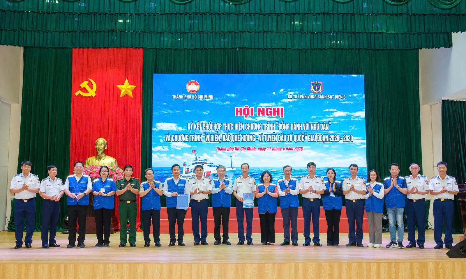 Ủy ban MTTQ Việt Nam TPHCM ký kết chương trình phối hợp với Bộ Tư lệnh Vùng Cảnh sát biển 3