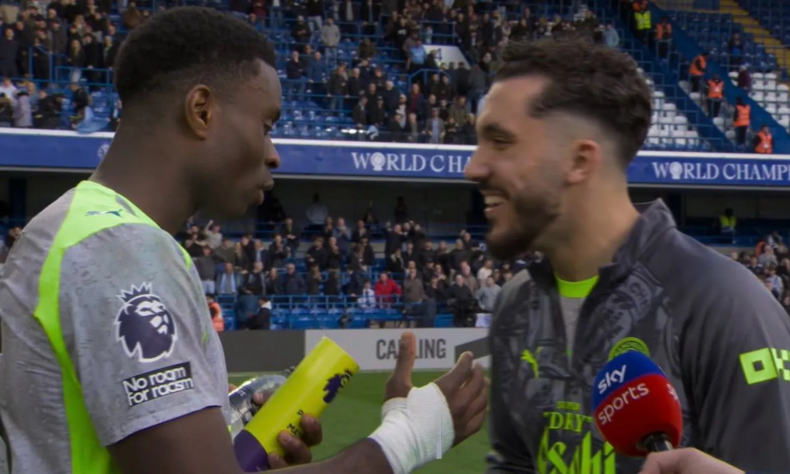 Guehi nhường giải thưởng Cầu thủ xuất sắc nhất trận cho đồng đội Man City