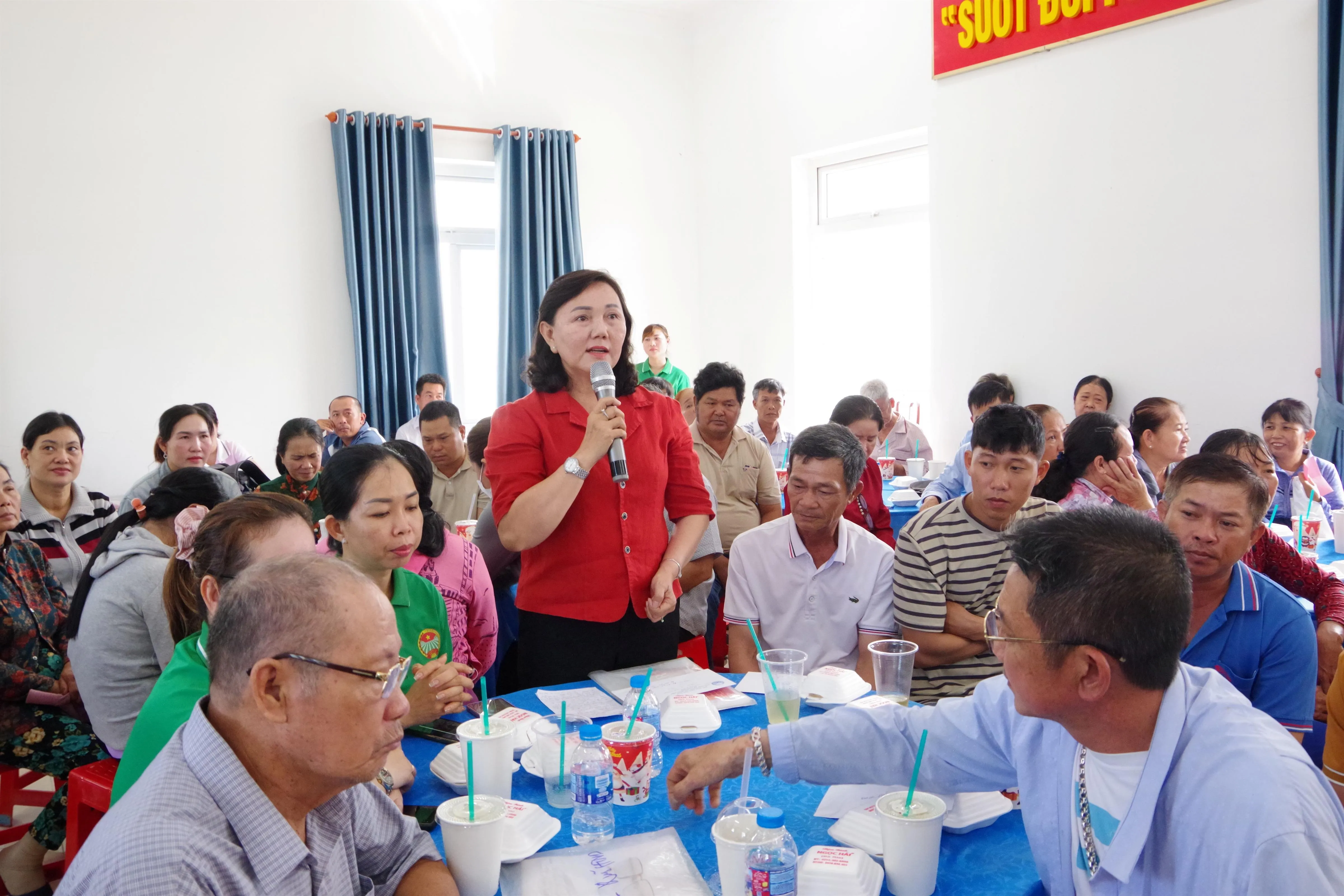 ảnh 3. Ý kiến ngư dân