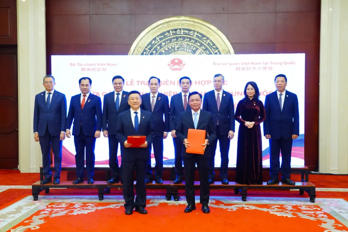kí kết hợp tác Việt Nam - Trung Quốc