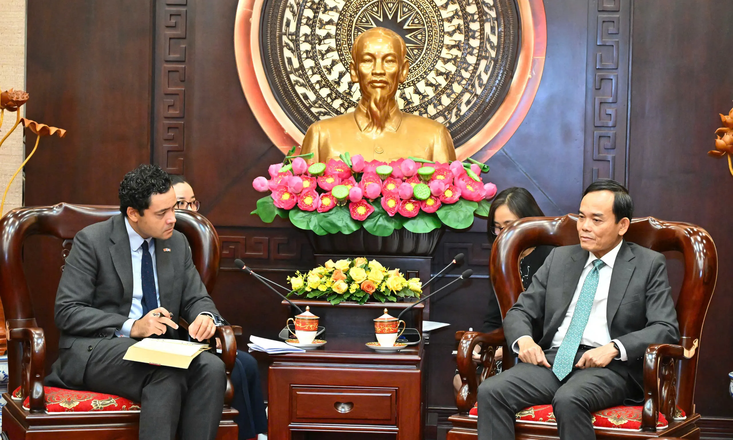 Thúc đẩy quan hệ hợp tác toàn diện giữa TPHCM và Pháp