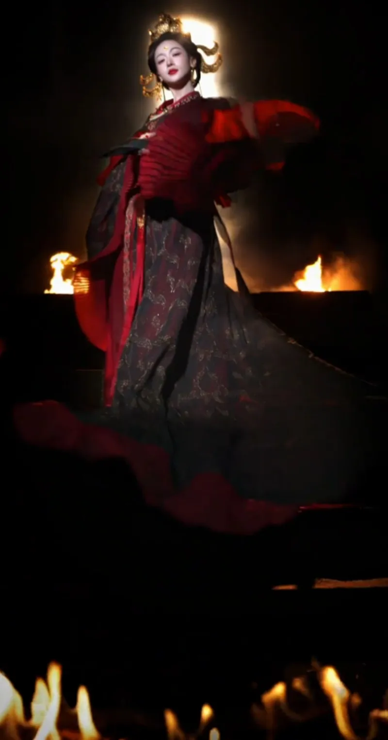 voh-ngo-can-ngon-tai-xuat-duong-dua-bao-thu-nam-chinh-gay-bat-ngo-12