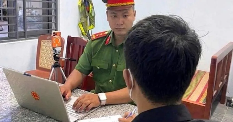 Thanh niên đưa hình xe độ chế, thách thức “Đố anh bắt được em“ công khai xin lỗi