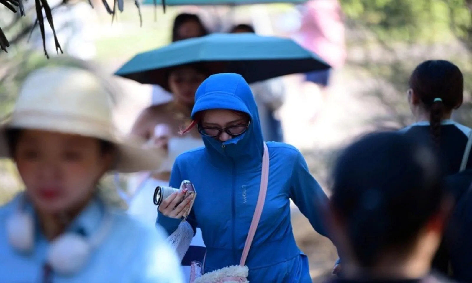 Bắc Bộ mưa dông, có nơi mưa to; Nam Bộ nắng nóng, chiều tối có mưa – Hình 1