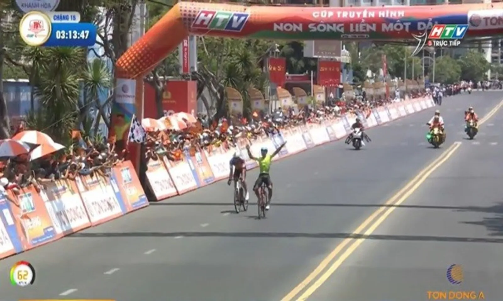 Đặng Thành Được thắng chặng 15, Xuân Lộc chiếm Áo chấm đỏ sau đèo Cả - Hình 1