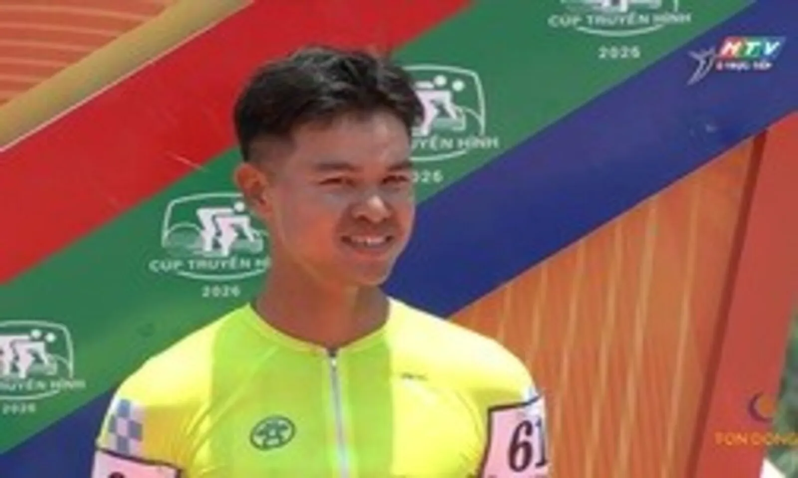 Đặng Thành Được thắng chặng 15, Xuân Lộc chiếm Áo chấm đỏ sau đèo Cả