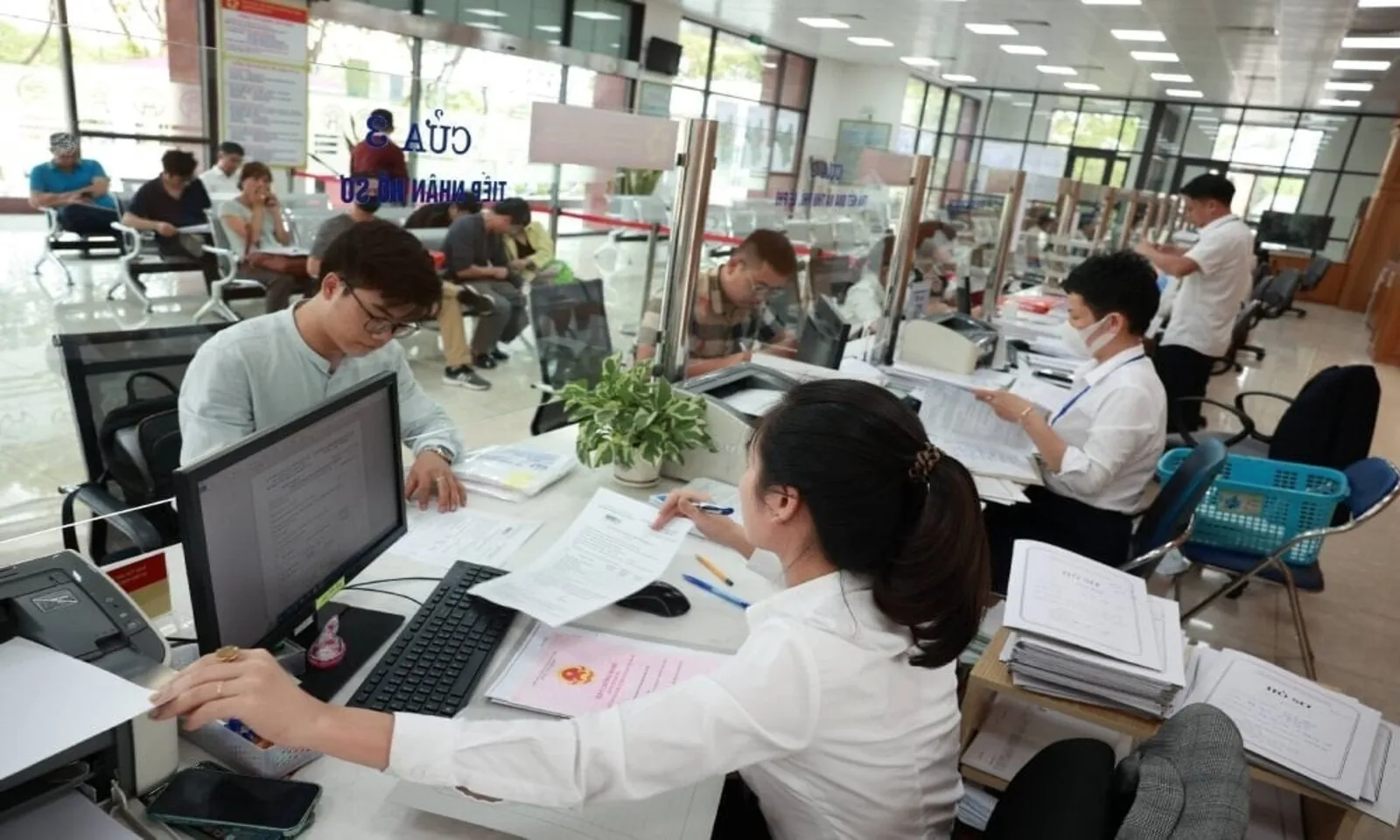 Đề xuất trả lương viên chức theo bậc nghề nghiệp gắn vị trí việc làm từ 1/7/2027