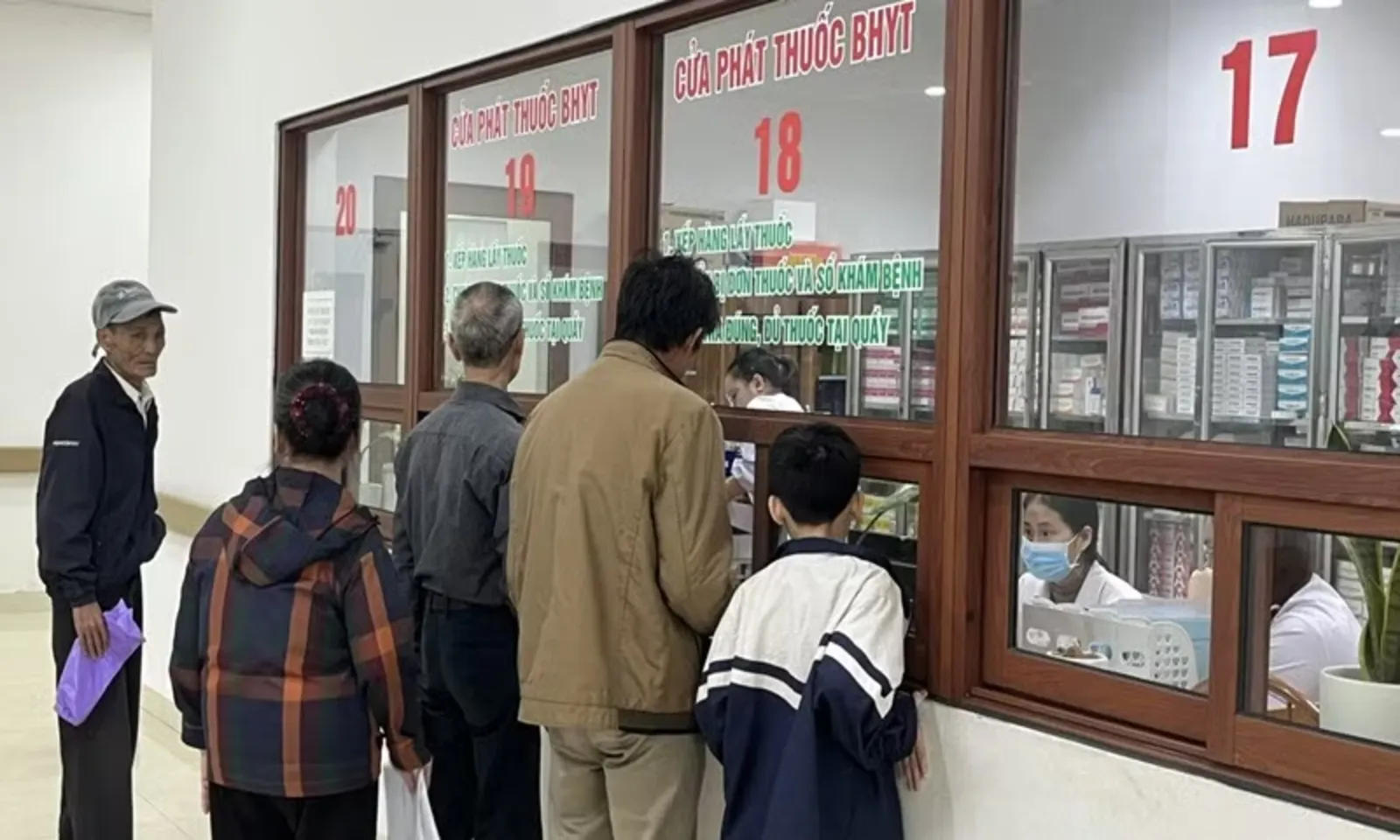 Hà Nội yêu cầu niêm yết minh bạch giá y tế, xử lý nghiêm vi phạm – Hình 1