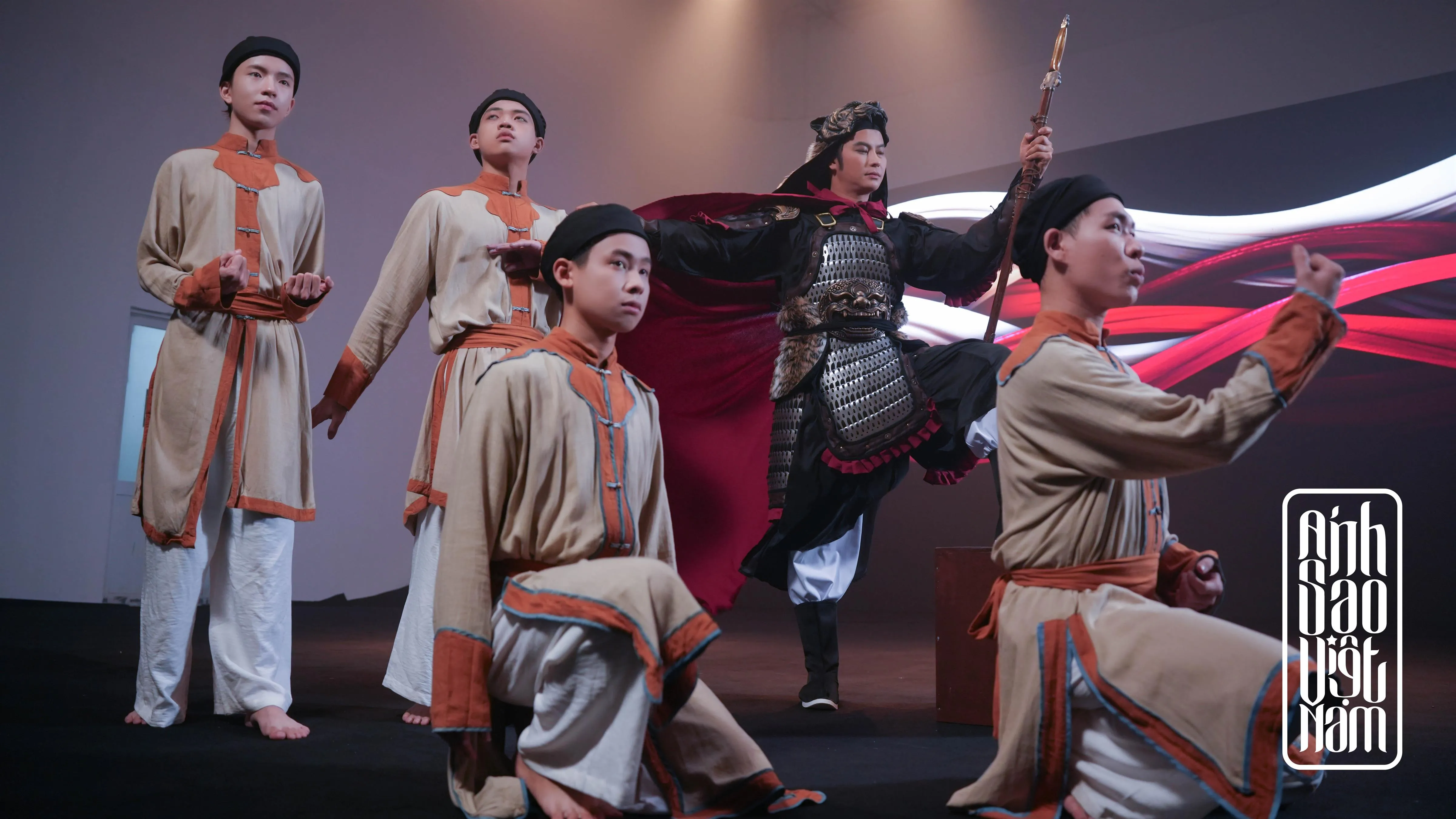 VO MINH LAM HINH CHUNG