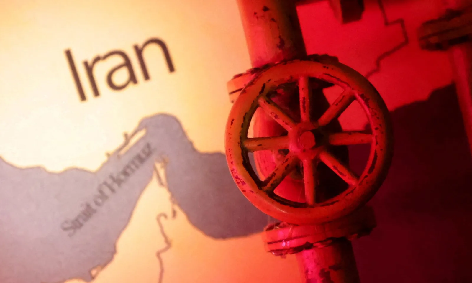 Eo biển Hormuz: “Quân bài mặc cả” trong thế giằng co Mỹ - Iran