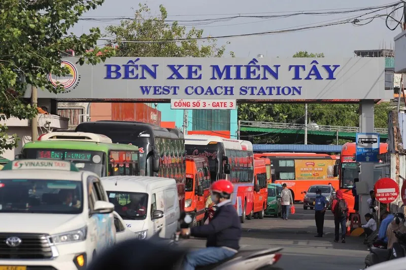 bến xe miền tây