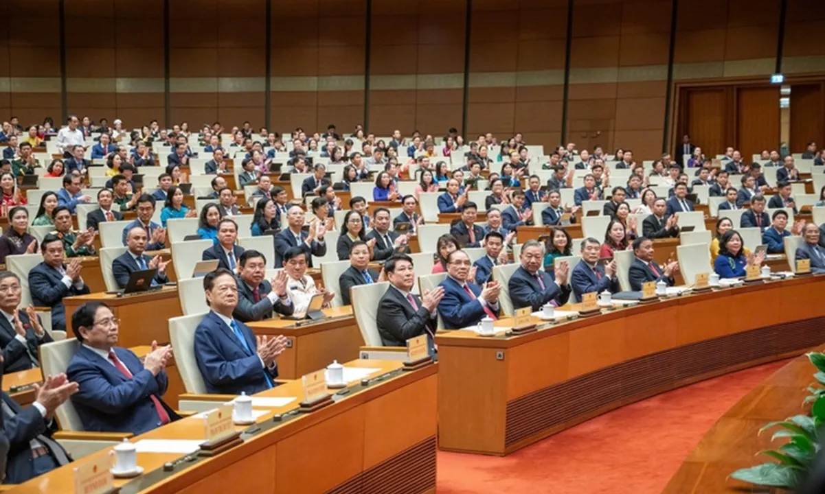 Quốc hội quyết định phân bổ vốn lớn, thúc đẩy đột phá hạ tầng và kinh tế