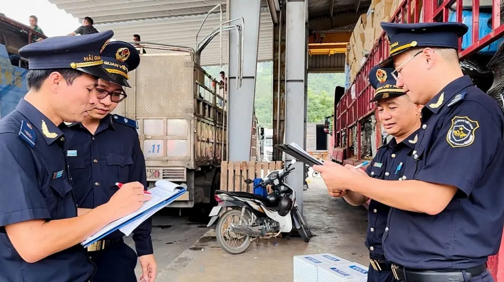 nganh-hai-quan-xu-ly-gan-4-1775631840