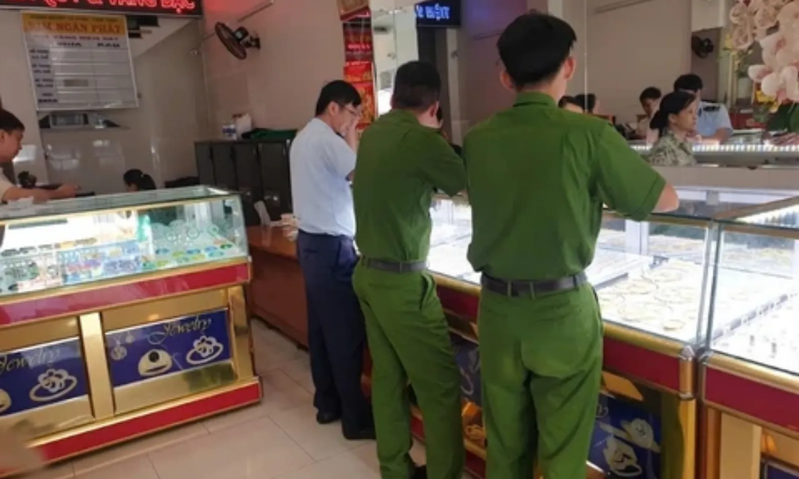 ảnh minh họa + thumb 