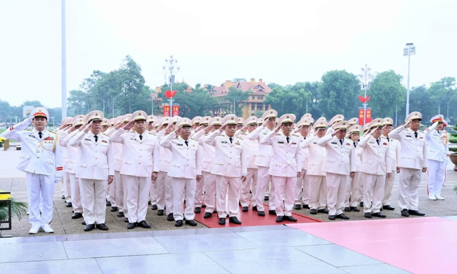 Lãnh đạo Đảng, Nhà nước vào Lăng viếng Bác Hồ dịp 304 – Hình 5