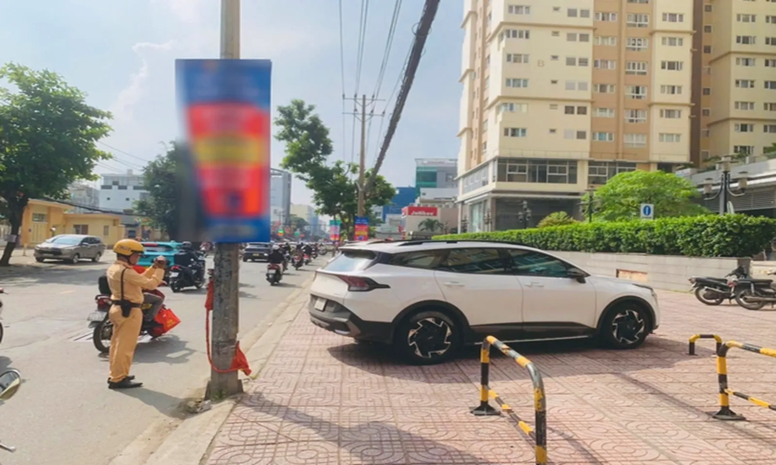 TPHCM phạt nguội hơn 1.600 ô tô dừng đỗ sai quy định – Hình 1