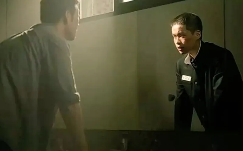 voh-phim-han-bu-nhin-bong-dem-cai-bien-nang-do-tu-vu-an-co-that-5