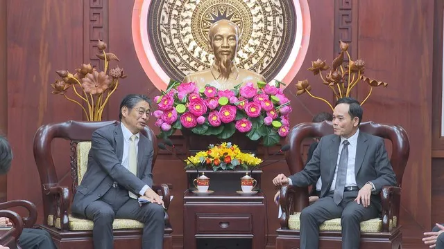 Bí thư Thành ủy Trần Lưu Quang tiếp Đại sứ Nhật Bản tại Việt Nam Ito Naoki