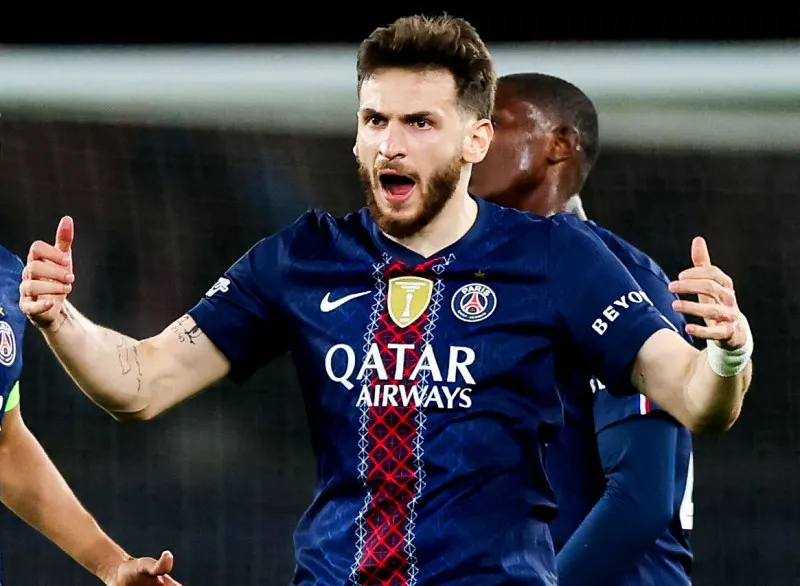 kvaratskhelia-arsenal-psg