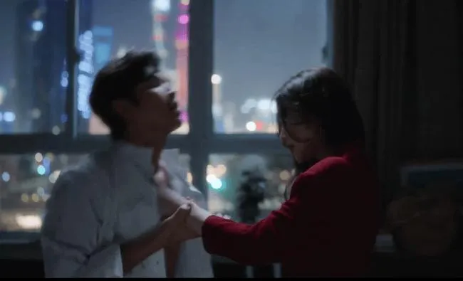 Tranh cãi quanh cảnh ái muội của Chung Hán Lương, Chu Châu trong phim mới 9