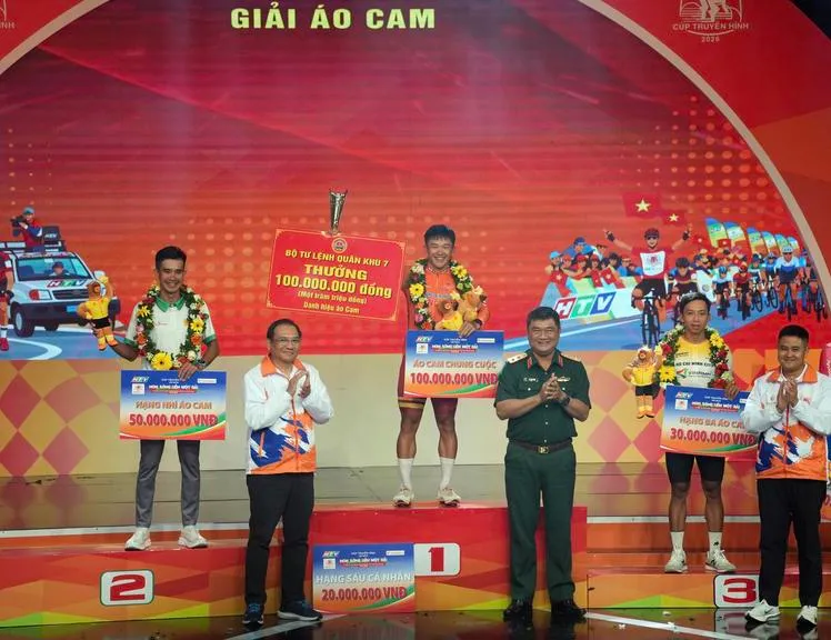 giai-ao-cam_20260430151455