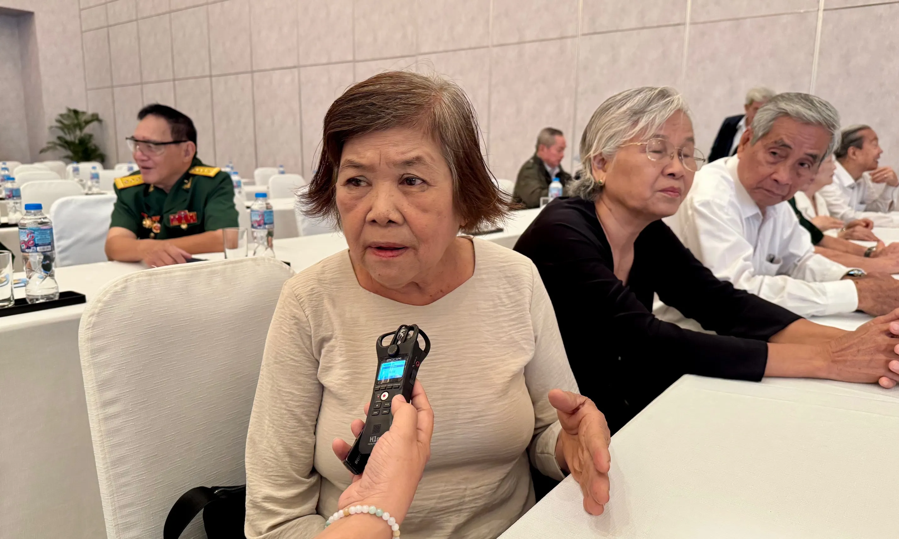 “Mặt trận không tiếng súng” những ngày cuối tháng Tư