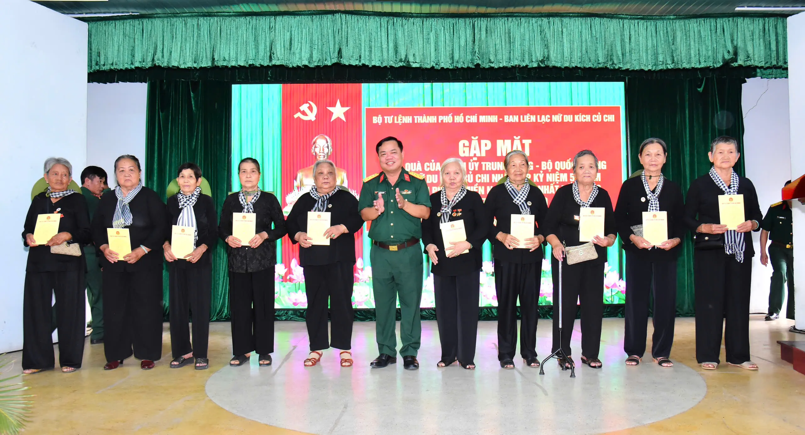 z7776096268711_bb52a56b463ae574852a4ccb3e1c8998