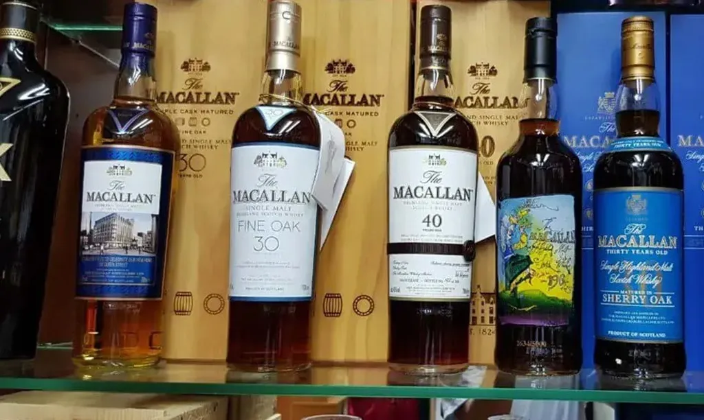 Tổng thống Mỹ gỡ thuế đối với rượu whisky của Anh