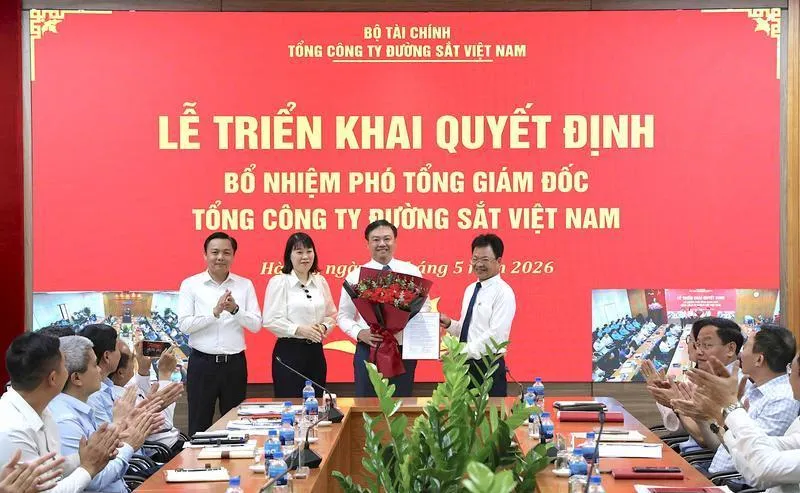 Ông Cầm Anh Tuấn giữ chức Phó tổng giám đốc Tổng công ty Đường sắt Việt Nam 1