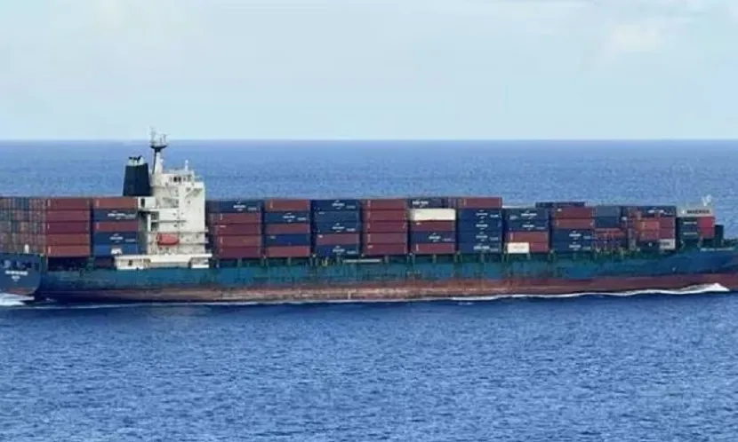 Tàu của Pháp bị tấn công ở eo biển Hormuz