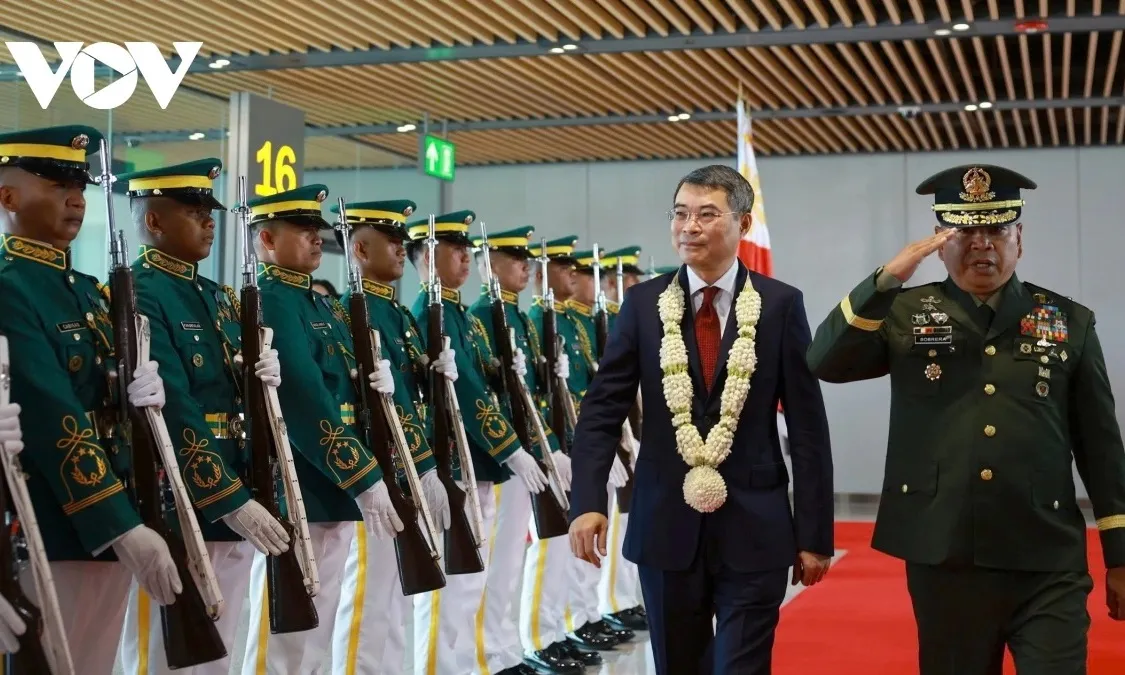 Thủ tướng Lê Minh Hưng đến Philippines dự Hội nghị Cấp cao ASEAN lần thứ 48