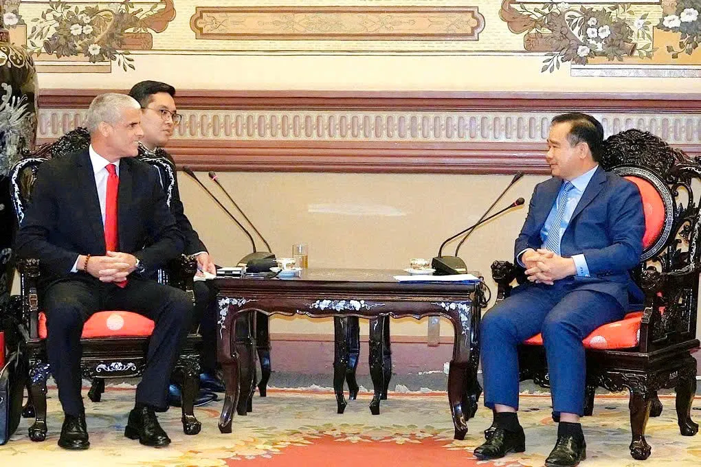CHủ tịch UBND TP Nguyễn Văn Được trao đổi với Tổng Lãnh sự Mauricio Alejandro Martinez Duque  về định hướng hợp tác sắp tới