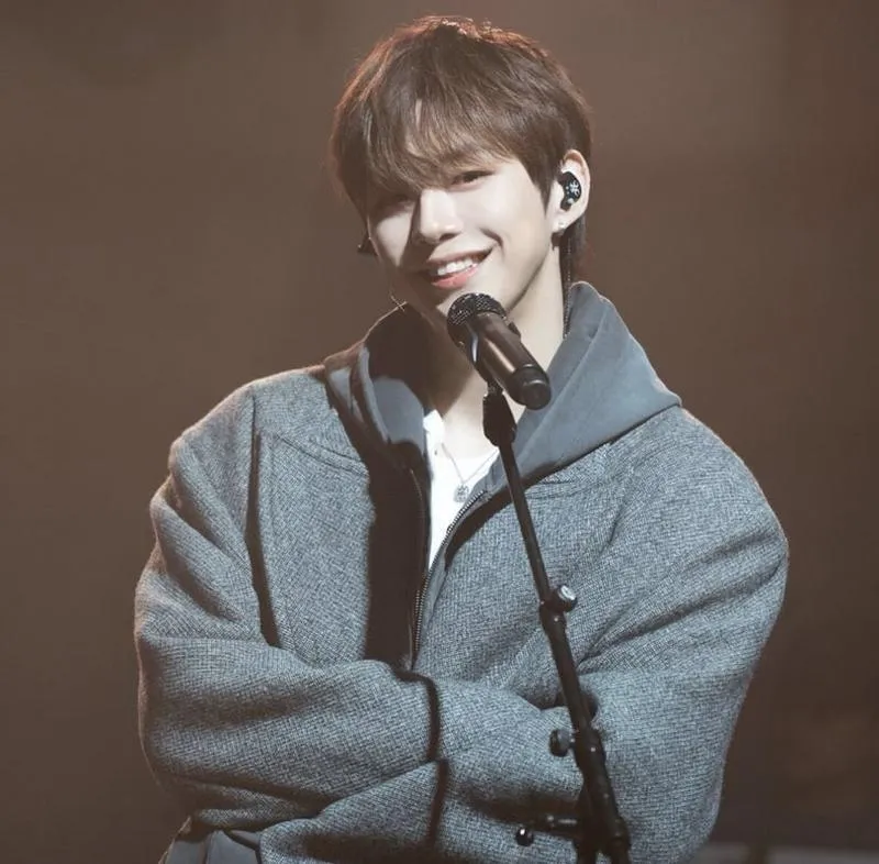 Wanna One hội ngộ sau bảy năm: Trạng huống trái ngược của 11 thành viên 2