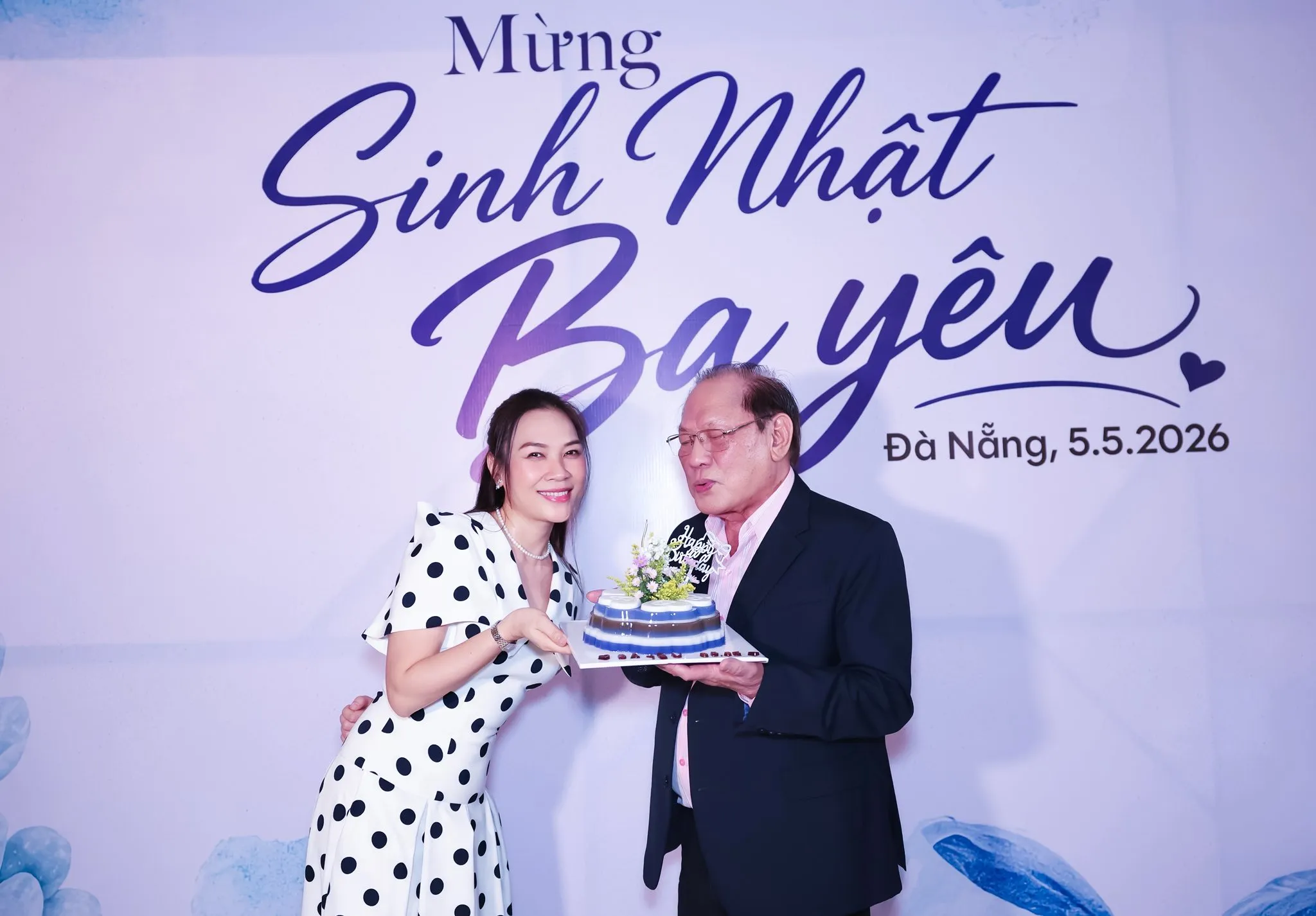 sinh nhat ba Tam