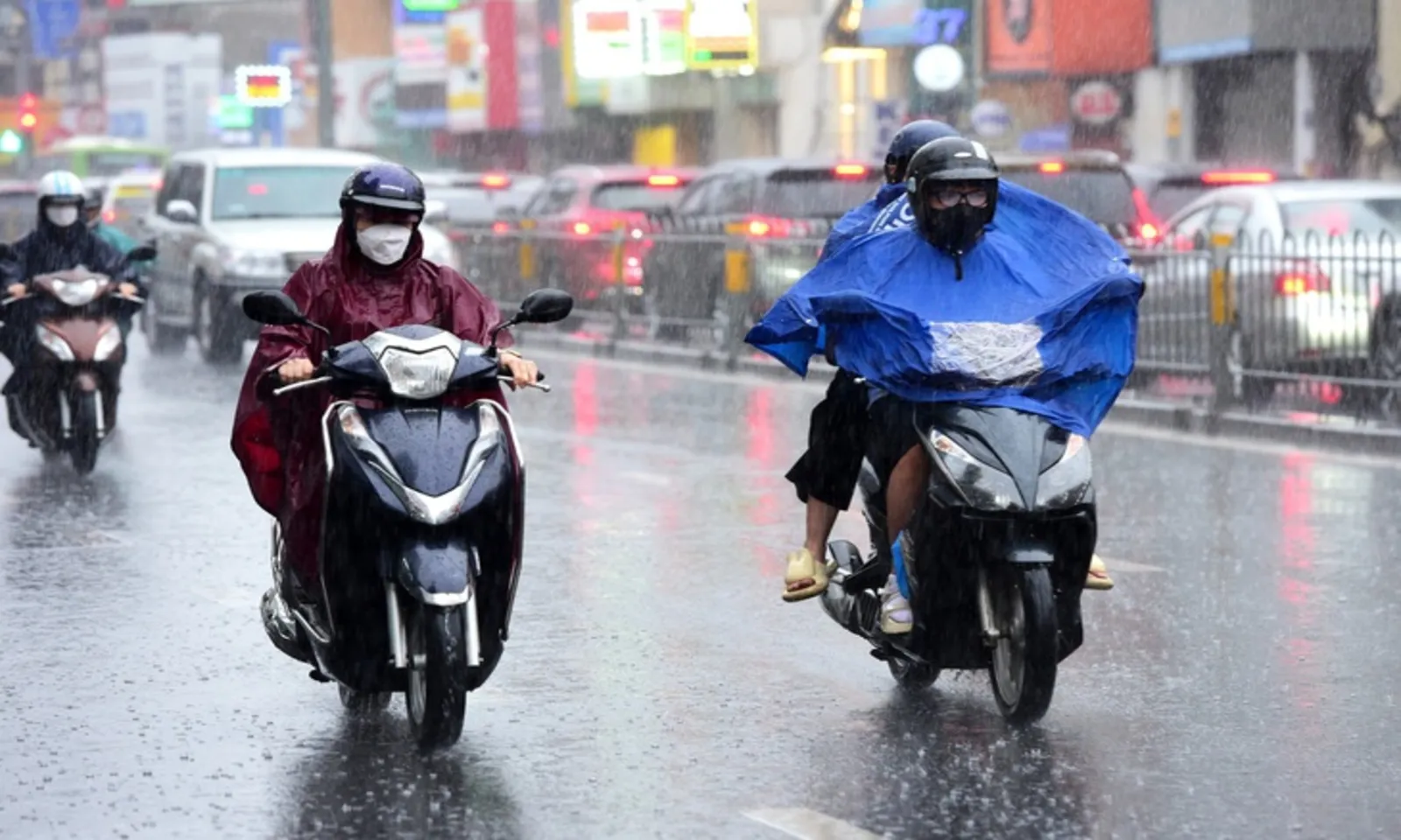 Thời tiết 12-5 Nam Bộ và TP.HCM nắng nóng gay gắt, Bắc Bộ mưa dông trước đợt nóng mới – Hình 1