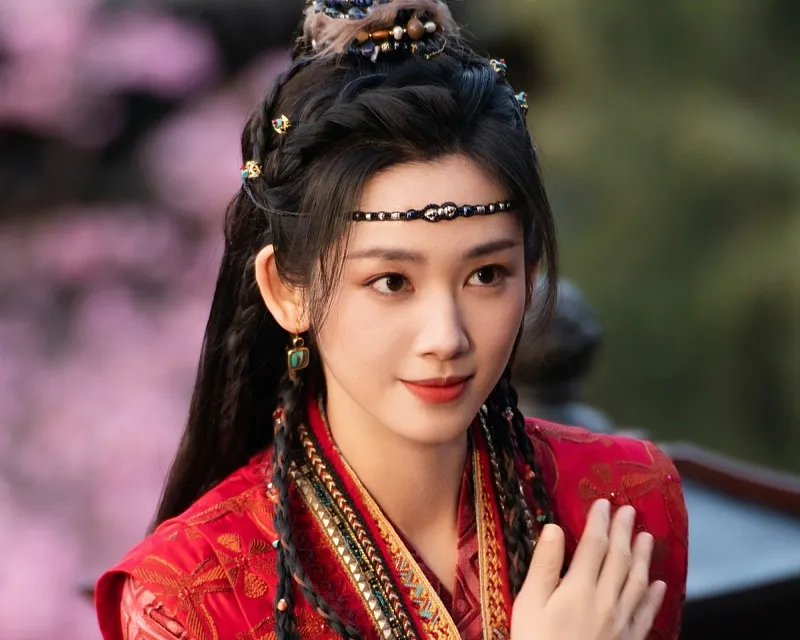 voh-dan-dien-vien-mong-hoa-dinh-7