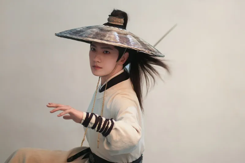 voh-lich-chieu-phim-vu-lam-linh-13