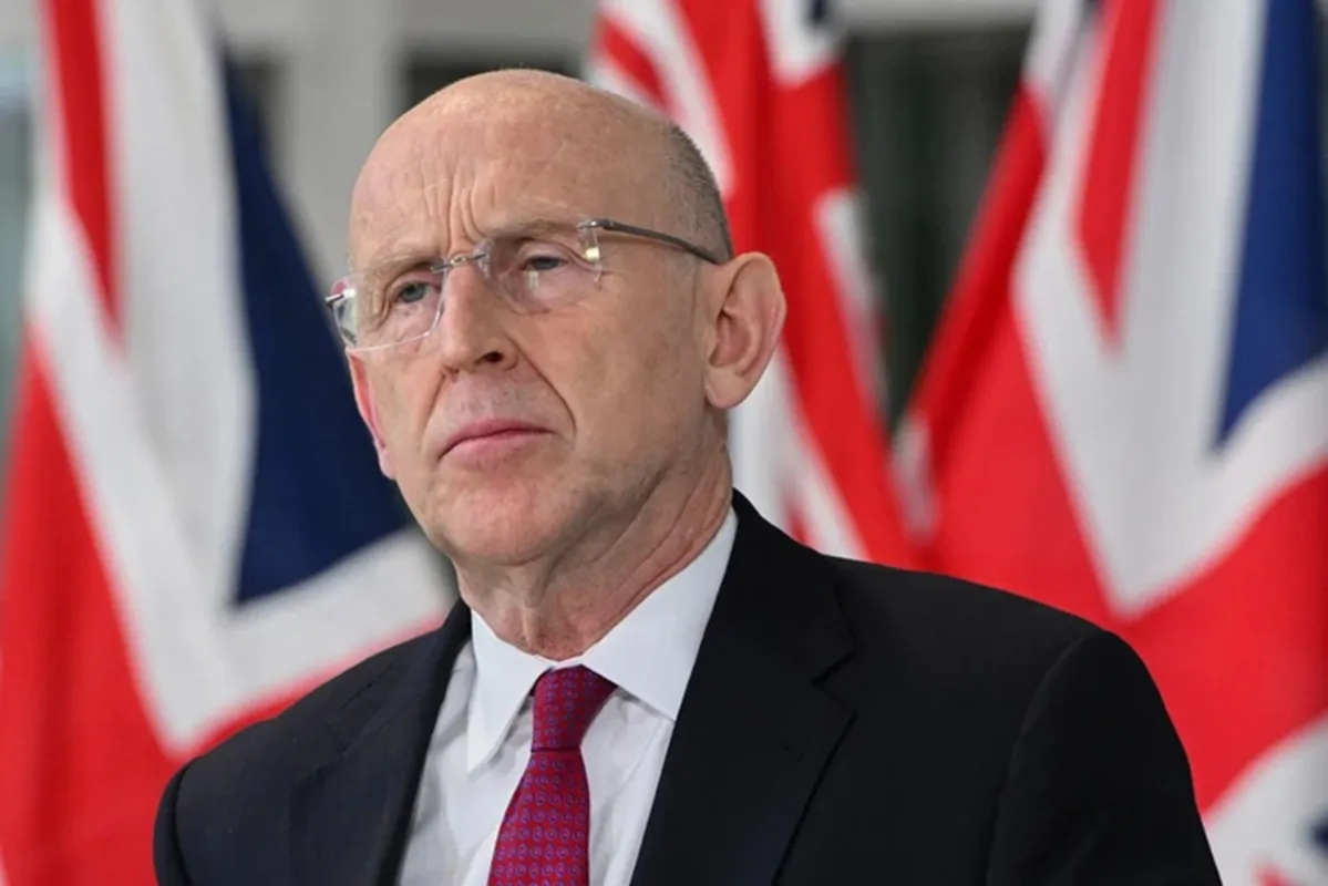 Bộ trưởng Quốc phòng Anh John Healey - Ảnh AFP