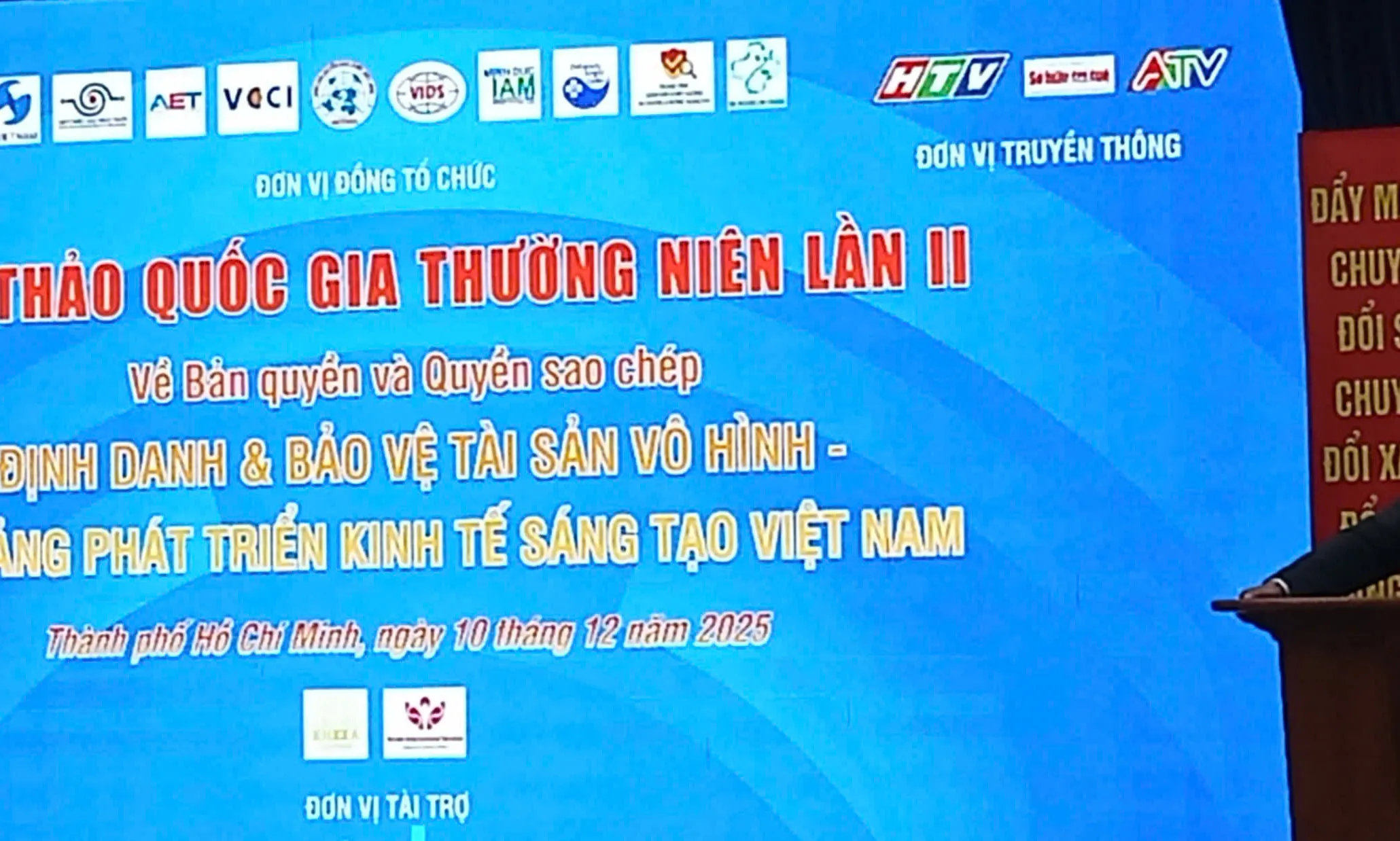 Siết bản quyền, doanh nghiệp chịu áp lực mới