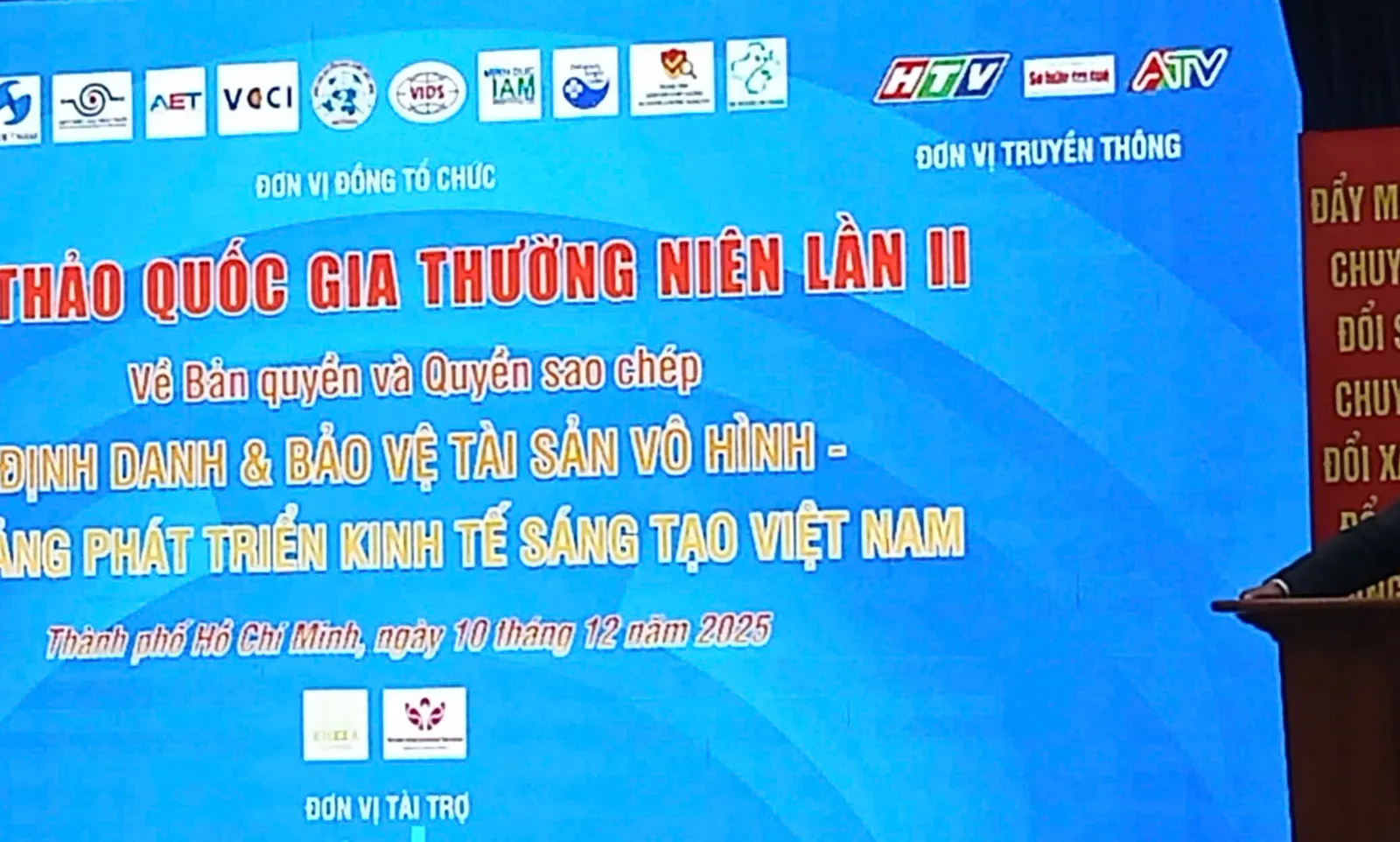 Siết bản quyền, doanh nghiệp chịu áp lực mới