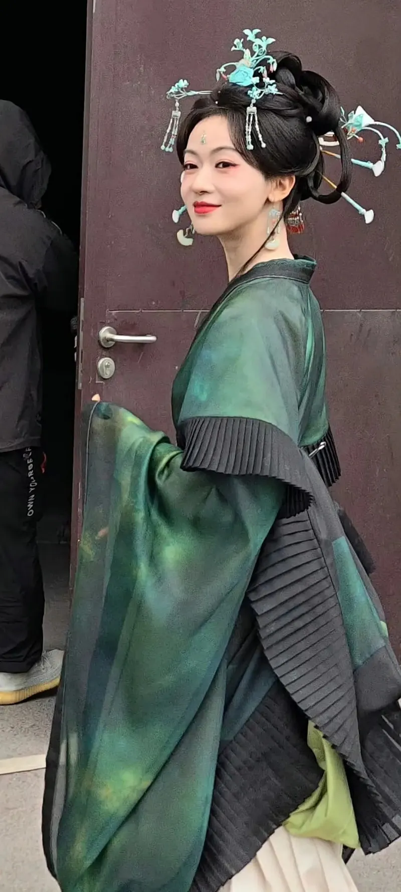 voh-ngo-can-ngon-lai-co-tao-hinh-xuat-sac-fan-gao-thet-phuong-bat-te-21