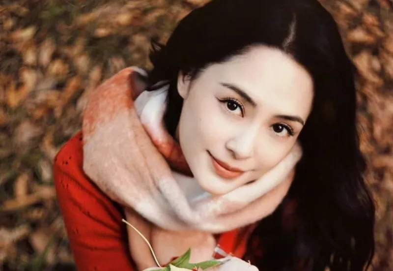 voh-nu-than-chung-han-dong-gay-sot-trong-phim-ngan-phong-thanh-8