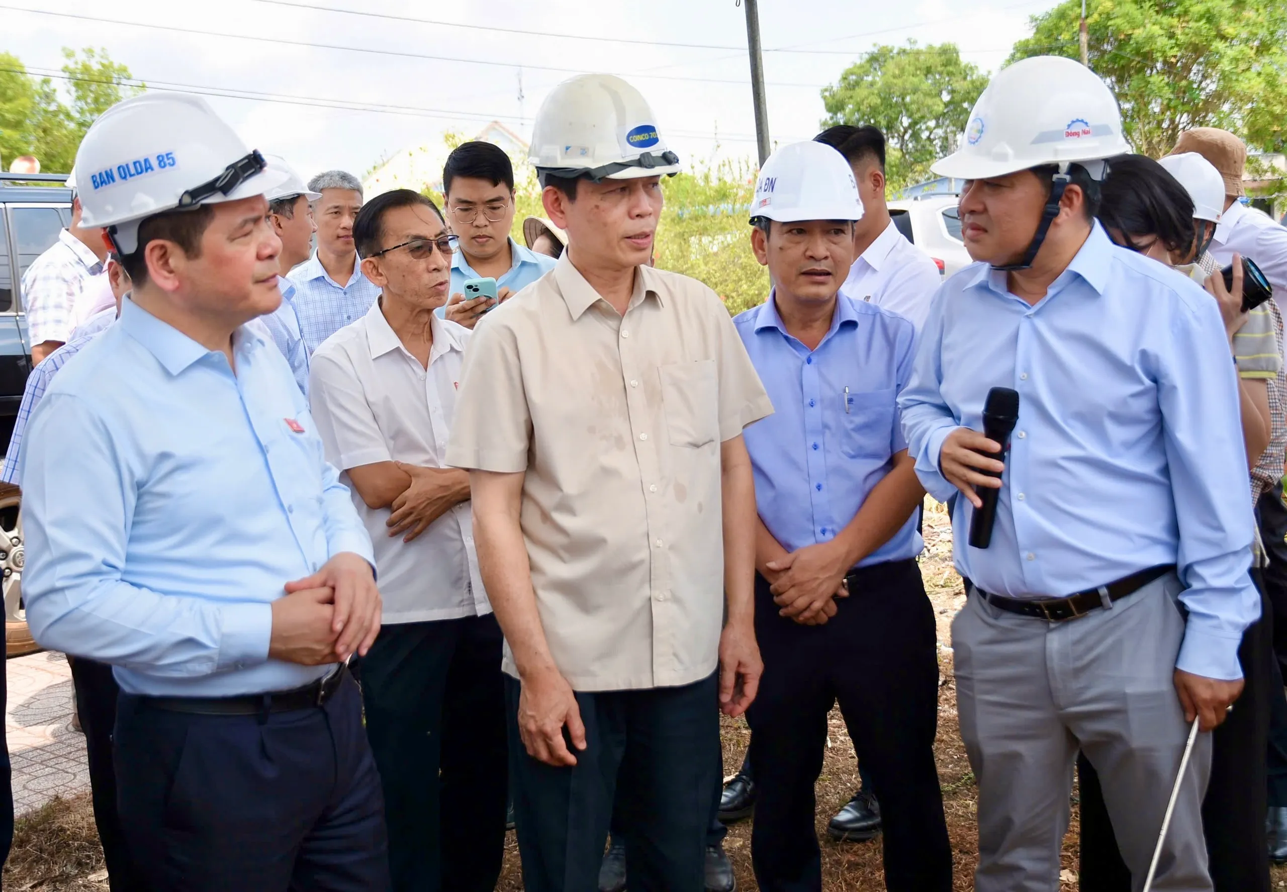 vanh dai 4