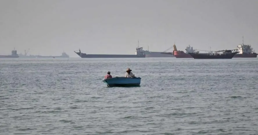 Sau vụ tấn công gần Hormuz, một tàu Ấn Độ nghi bị chìm 