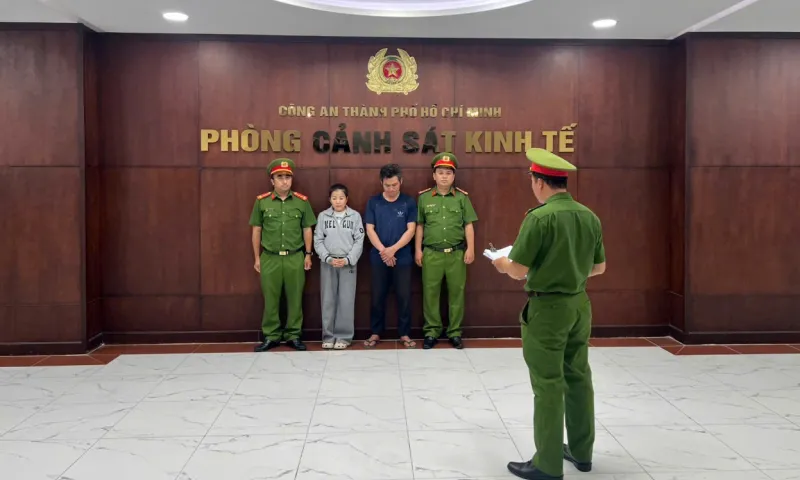 Triệt phá đường dây sản xuất bột ngọt giả Ajinomoto quy mô lớn tại TPHCM