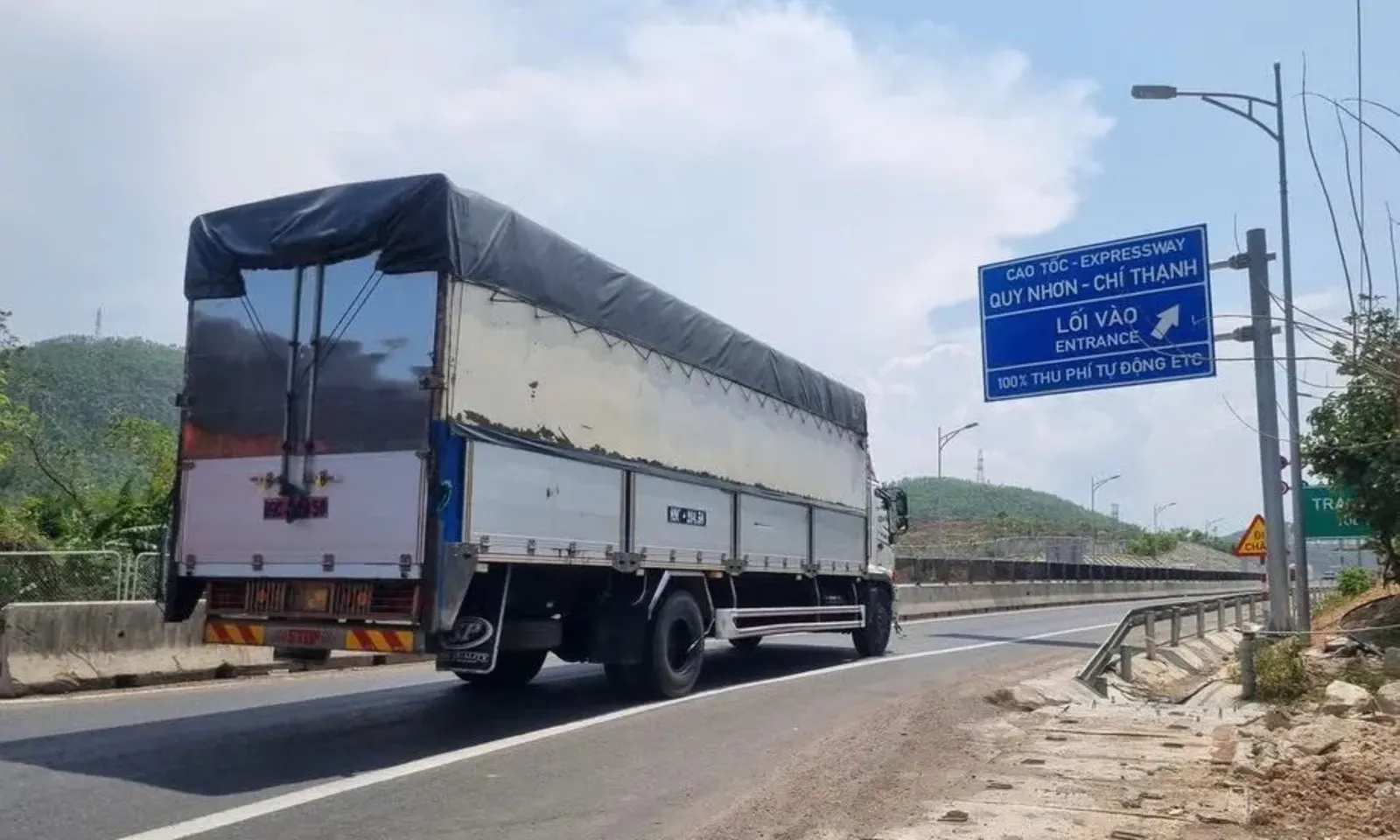 Bộ Xây dựng siết tiến độ, chốt thông xe cao tốc Quy Nhơn - Chí Thạnh trước 19/5