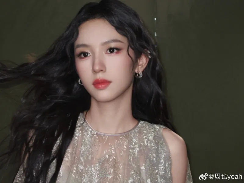 voh-top-10-tieu-hoa-cbiz-co-do-nhan-dien-cao-nhat-man-anh-hoa-ngu-hien-nay-7