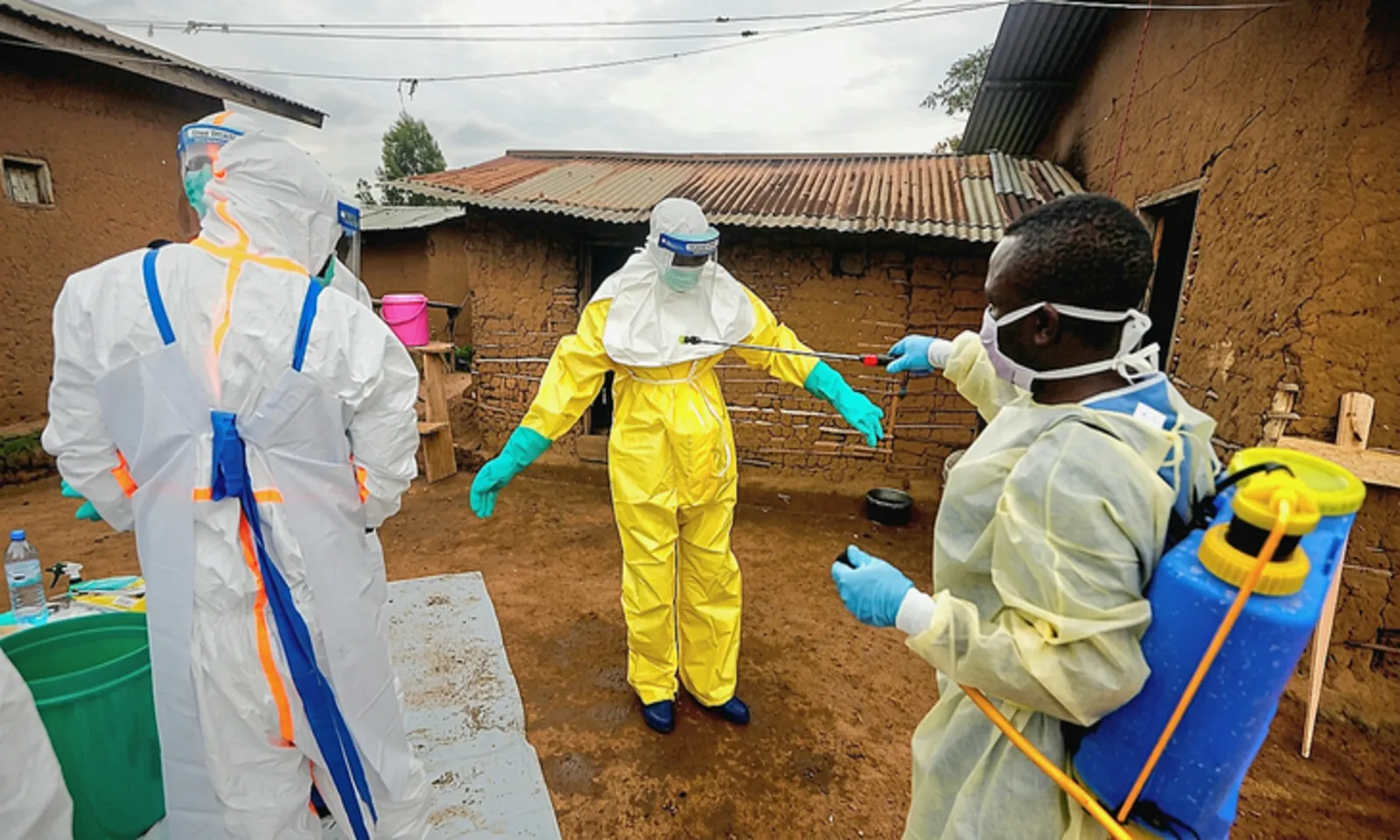 Bộ Y tế yêu cầu khẩn tăng cường phòng, chống Ebola, giám sát người về từ vùng dịch