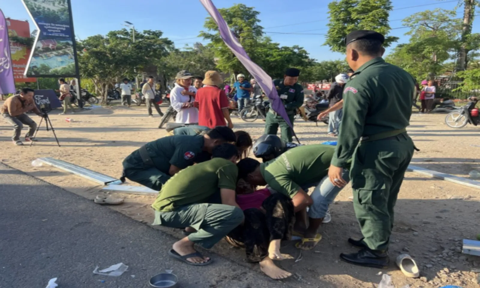 Campuchia Hai vụ tai nạn nghiêm trọng, 14 người thiệt mạng, hơn 90 người bị thương – Hình 1